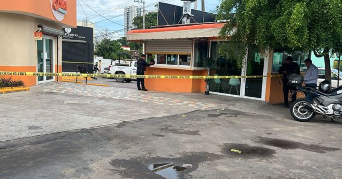 Investigación policial en Culiacán tras incidente violento frente a la Facultad de Enfermería de la UAS.