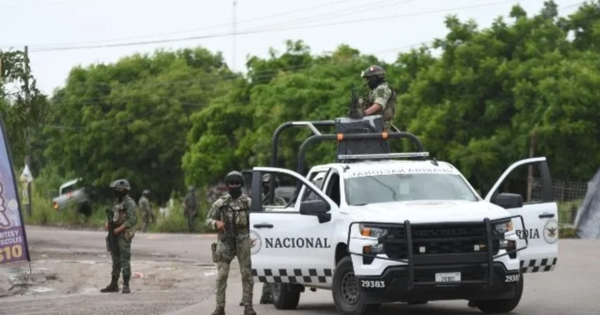 Operativo de seguridad en Tepuche con fuerzas armadas y vehículos policiales