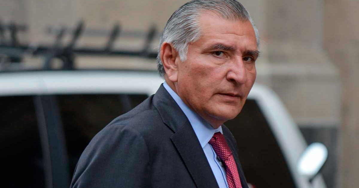 Imagen de denuncia de huachicol en Comalcalco, Tabasco, con empresas implicadas en operaciones clandestinas.