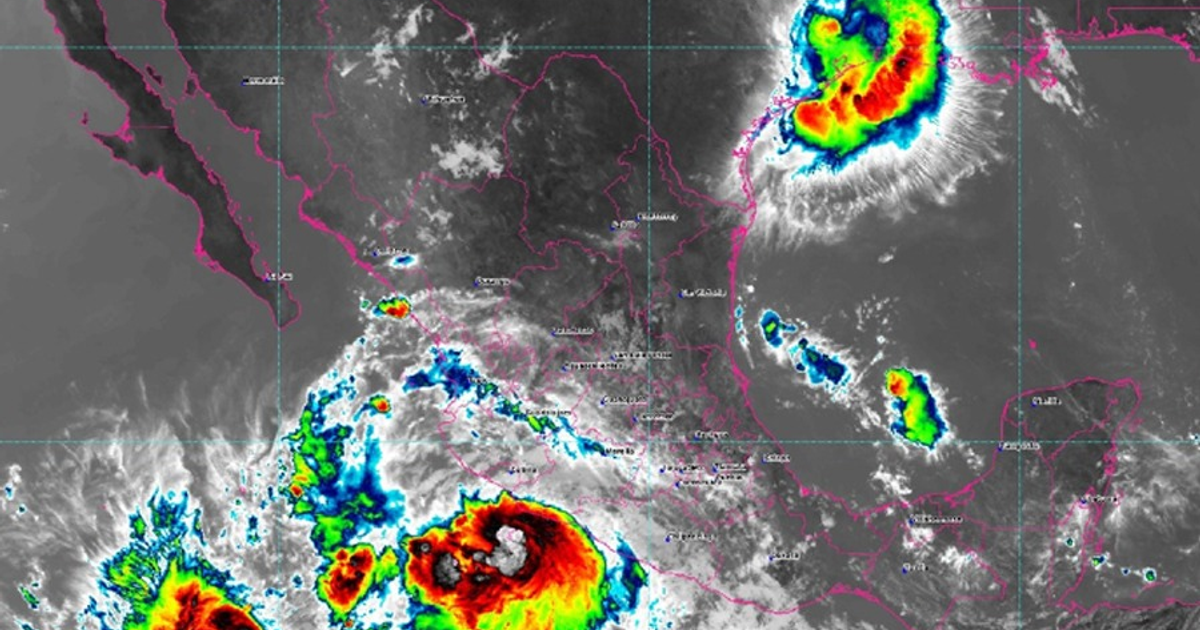 Imagen de satélite meteorológico mostrando nubes y tormentas sobre México.