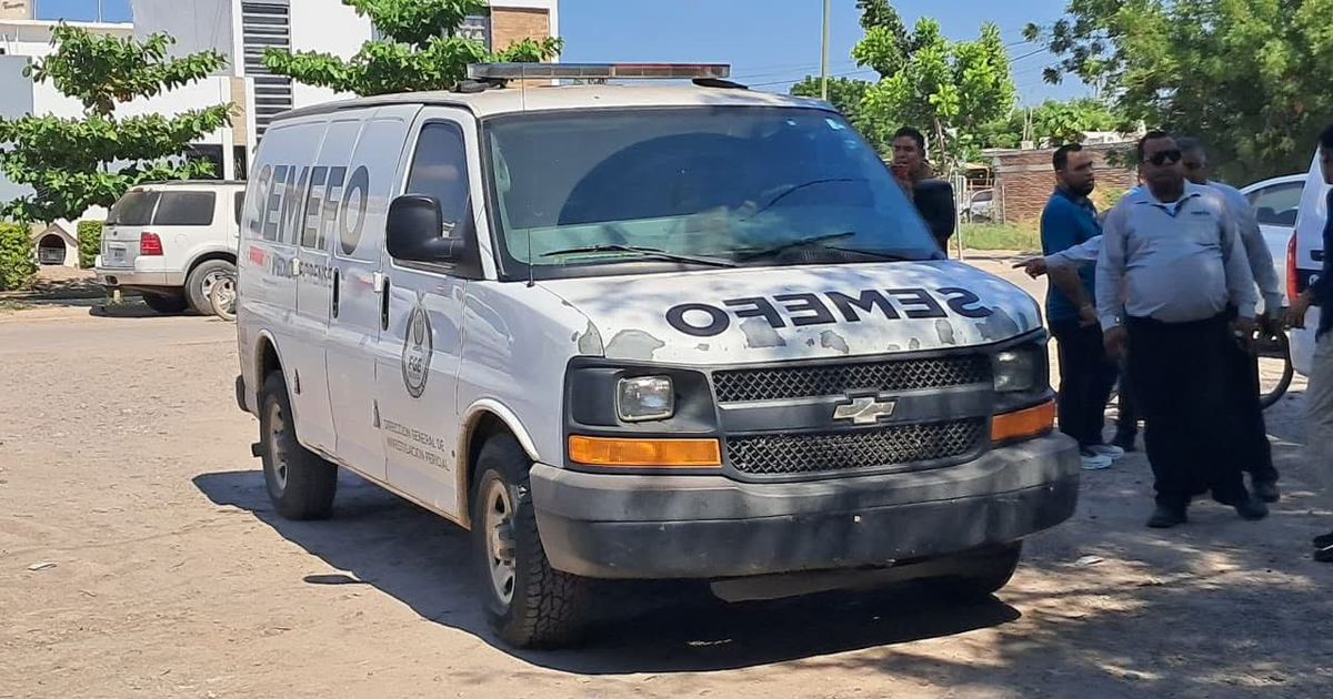 Furgoneta SEMEO en Culiacán tras atentado en Santa Rocío