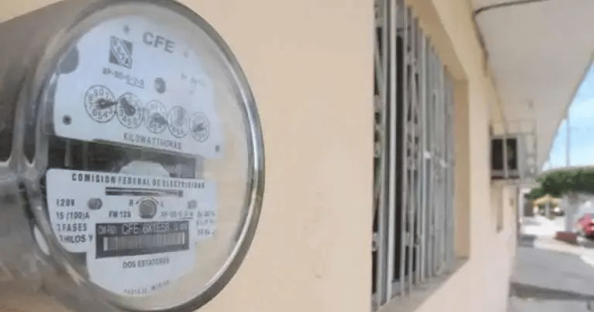 Medidor de electricidad de la CFE en México, relacionado con el fin del subsidio de verano en Sinaloa.