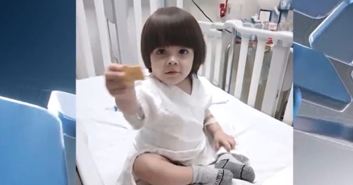 Dylan, un niño en el Hospital Pediátrico de Culiacán, espera un trasplante de médula ósea.