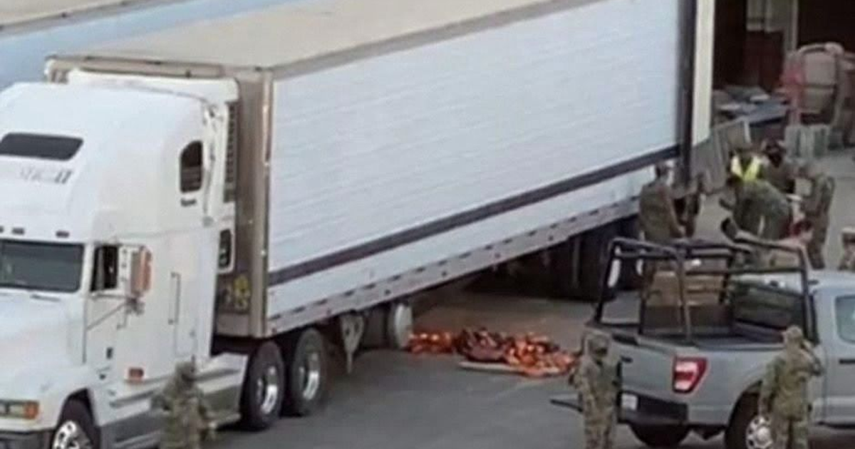 Tráiler asegurado con cargamento ilícito en Mazatlán por la Secretaría de Marina