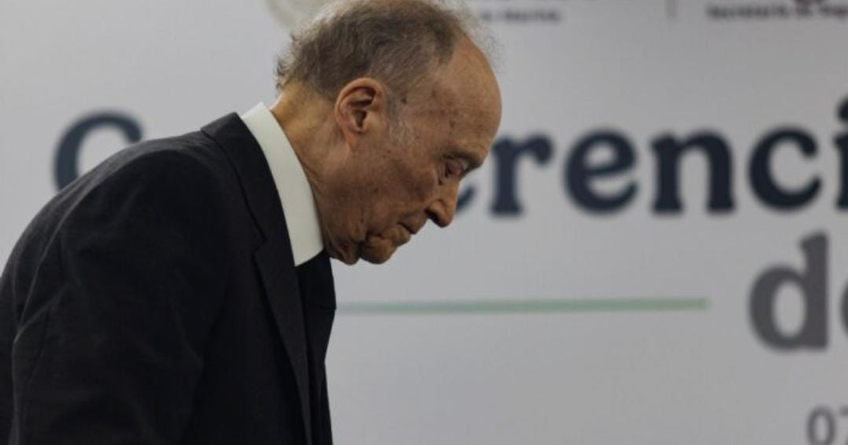 Alejandro Gertz Manero presenta su renuncia como Fiscal General