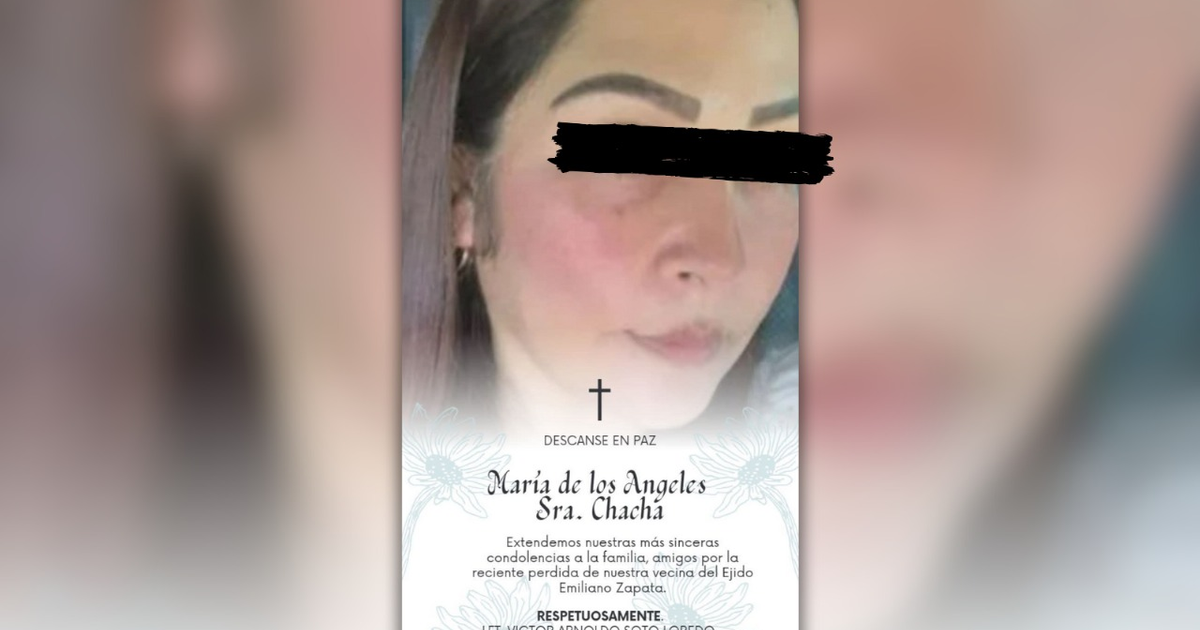 Tarjeta de condolencia en memoria de María de los Ángeles con cruz y flores