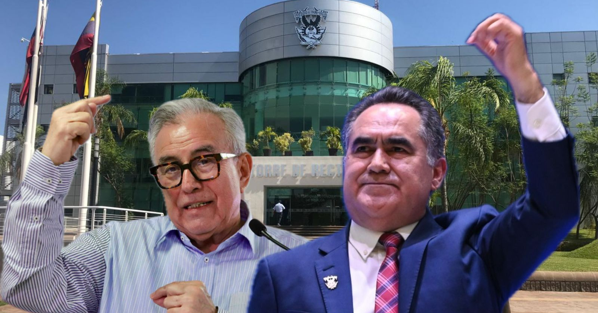 Dos personas frente a un edificio moderno celebrando la liquidación de deuda de la Universidad Autónoma de Sinaloa con el SAT.