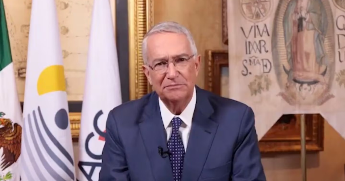 Ricardo Salinas Pliego en conferencia acusando persecución política