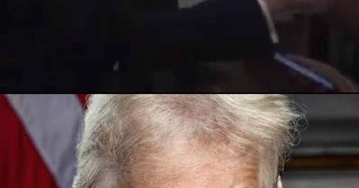 Donald Trump manda callar a reportera en el Air Force One