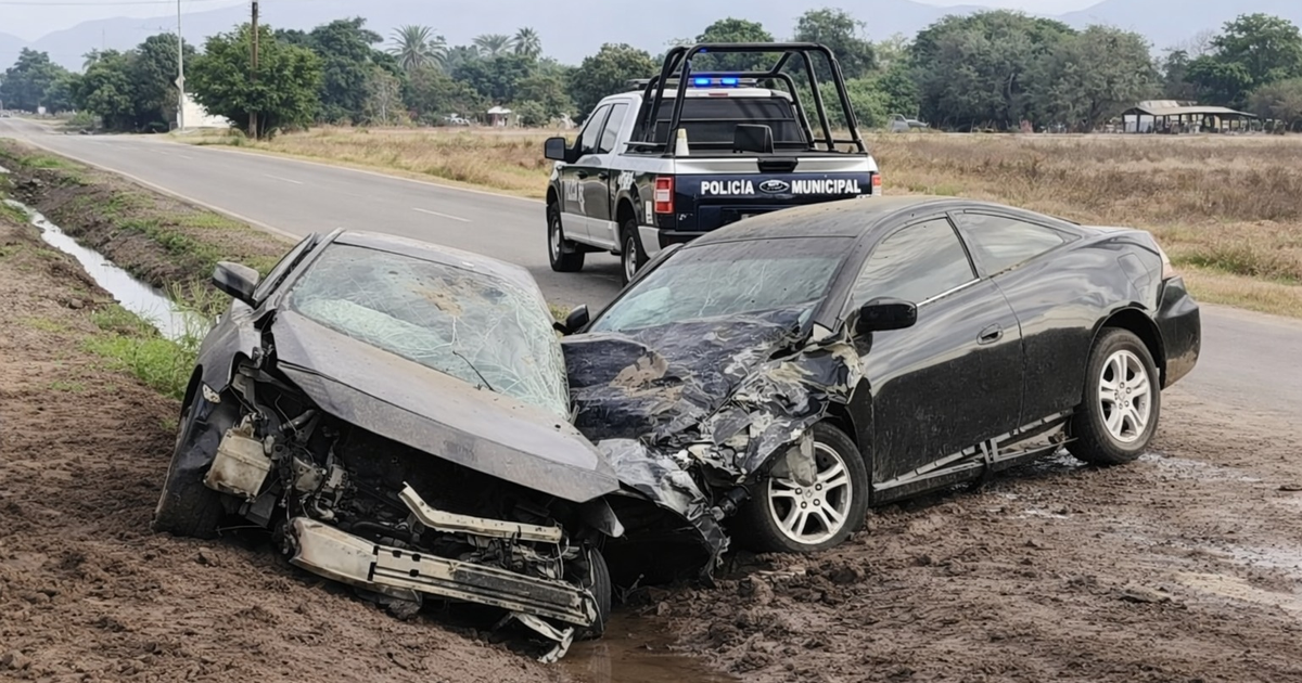 Accidente automovilístico en Valle del Carrizo: Honda y Nissan chocan