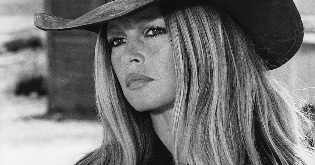 Brigitte Bardot en sus años dorados como actriz y activista por los derechos animales.