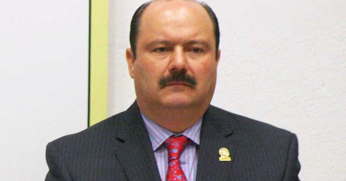 Detención de César “N” por la FGR en Chihuahua, acusado de lavado de dinero.