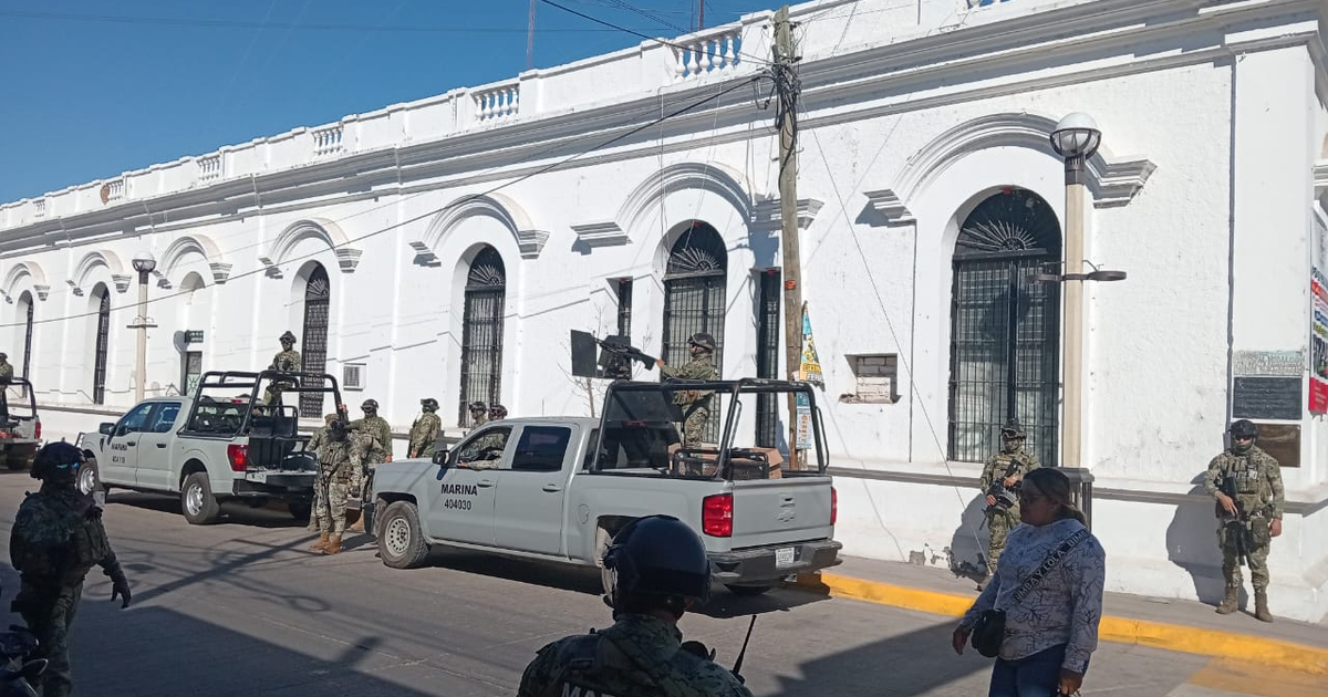 Vigilancia militar en escena urbana en Escuinapa, Sinaloa tras enfrentamiento