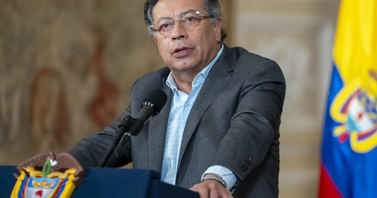 Presidente Gustavo Petro en un discurso oficial sobre la política de EE.UU. hacia Venezuela, noviembre 2023, Bogotá, Colombia.