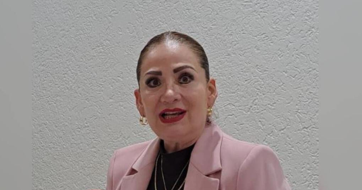 Personas en discusión sobre seguridad en Mazatlán