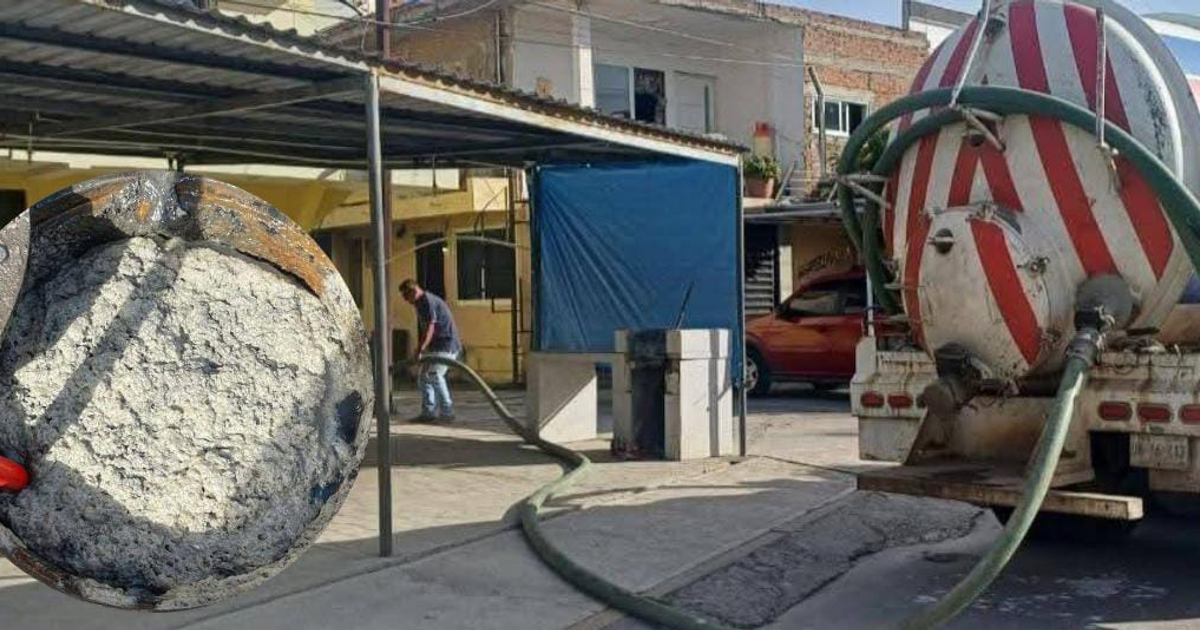 Camión de cemento rayas rojas y blancas verter concreto limpieza alcantarillado Mazatlán