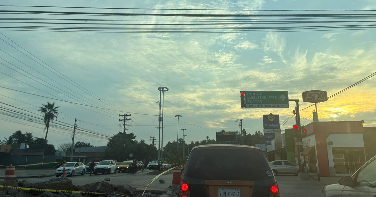 Tráfico en Mazatlán, vialidades y obras de JUMAPAM