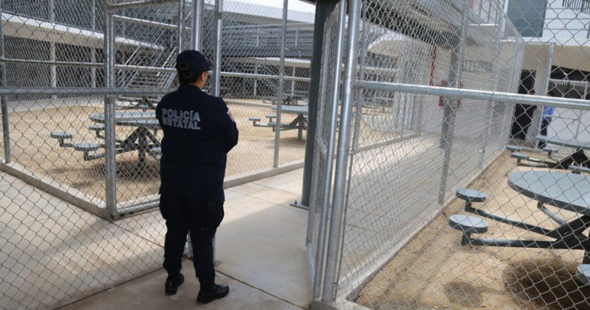 Centro de detención en Culiacán vigilado por policía estatal