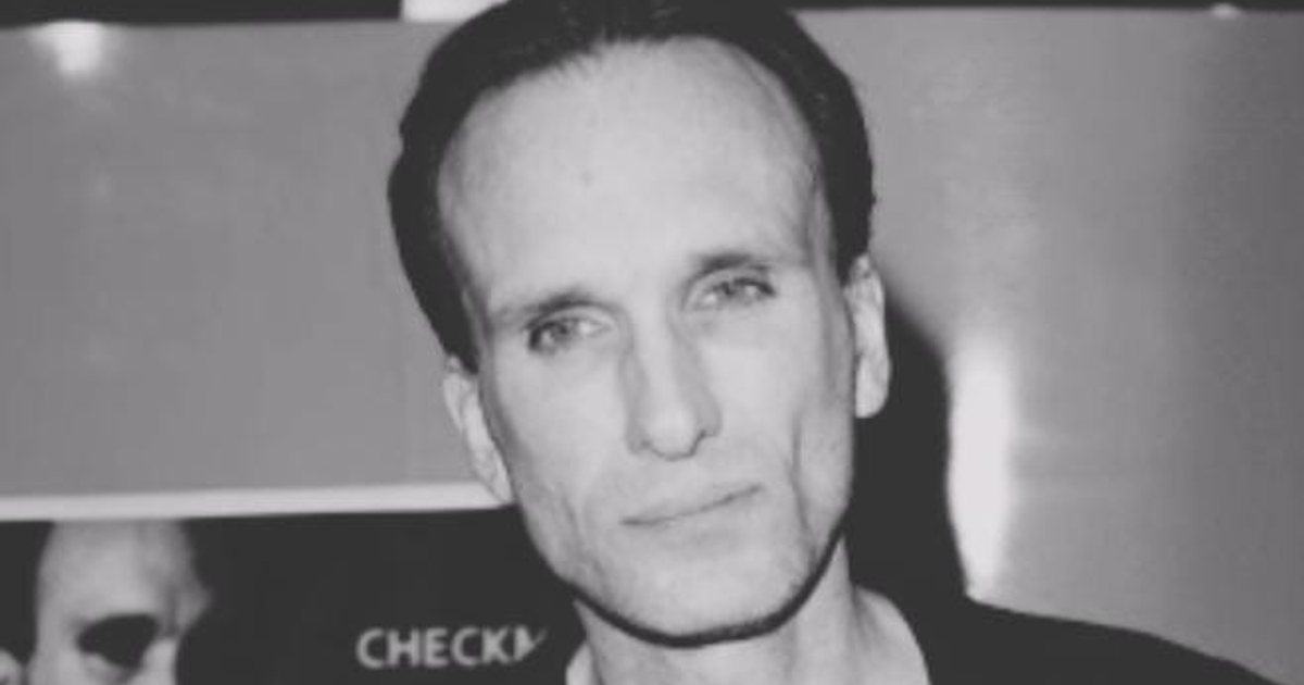Fotografía del actor Peter Greene, famoso por sus papeles en Pulp Fiction y The Mask, quien falleció a los 60 años en 2025.