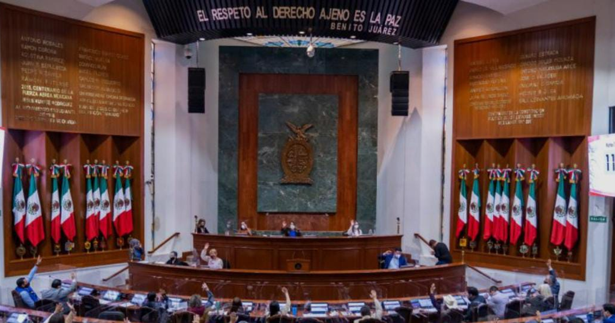 Interior del Congreso de Sinaloa durante la votación de aprobaciones presupuestales