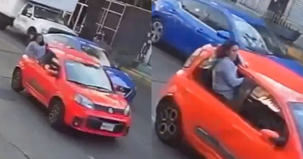 Coche rojo con mujer pidiendo auxilio en escena de tráfico en Naucalpan