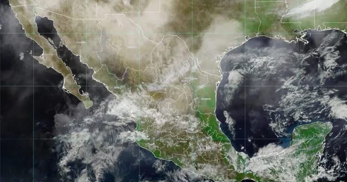 Imagen satelital mostrando México, con nubes y vegetación visibles. Relacionado a las temperaturas mínimas esperadas en Sinaloa, especialmente en montañas colindantes con Chihuahua.