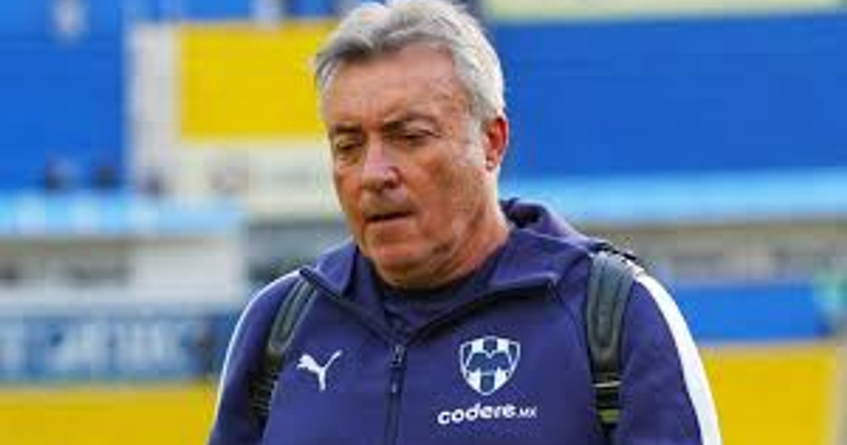 Domenec Torrent entrenador Rayados renuncia Apertura 2025