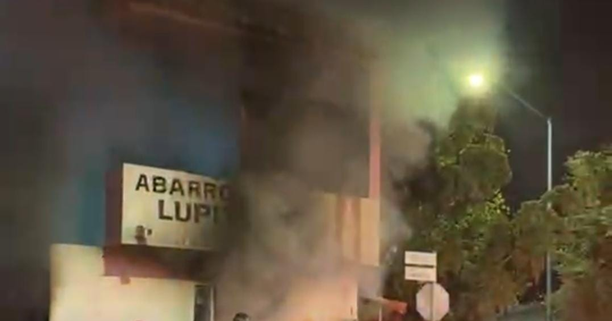 Incendio en Abarrotes Lupita por explosión en Pradera Dorada