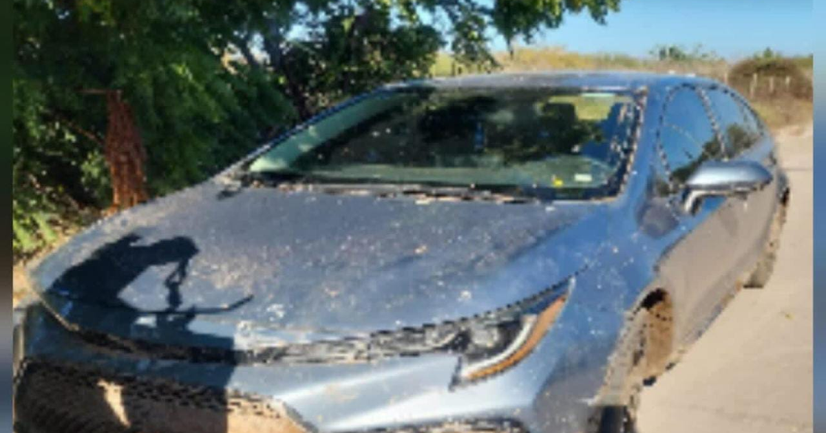 Automóvil gris sucio, recuperado en operativo de seguridad en Navolato