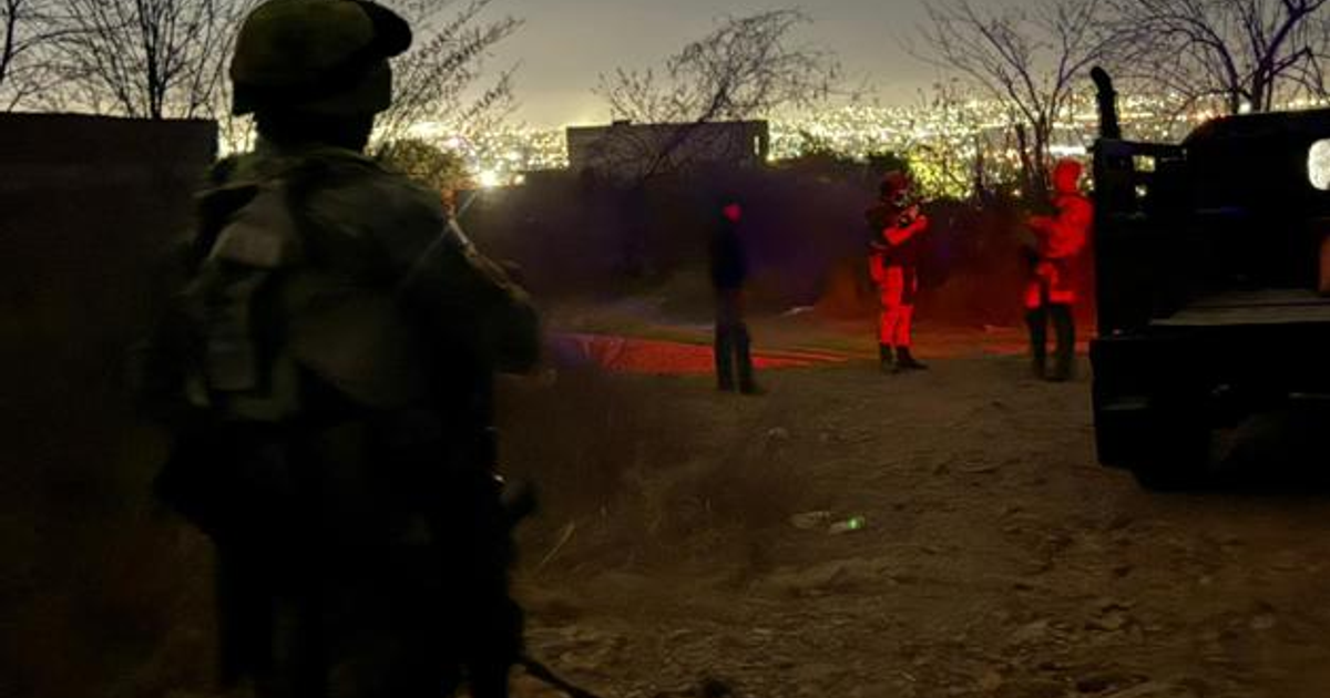 Operativo nocturno táctico en bulevar Paseo del Rey tras hallazgo crítico.