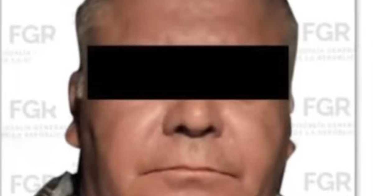 Operativo de detención de Eduardo 'N' en Puebla realizado por agentes de la Policía Federal Ministerial.