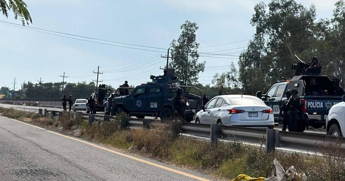 Operativo de seguridad en carretera Culiacán-Eldorado con patrullas y agentes armados