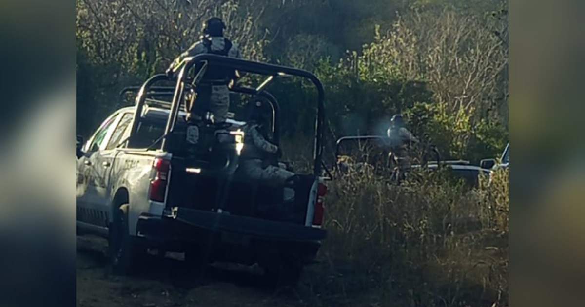 Operativo de búsqueda en Choix, Sinaloa con vehículos y personal táctico