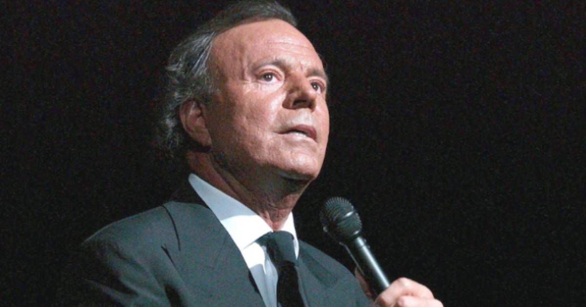 Imagen relacionada con la noticia del archivo de la denuncia contra Julio Iglesias en España.
