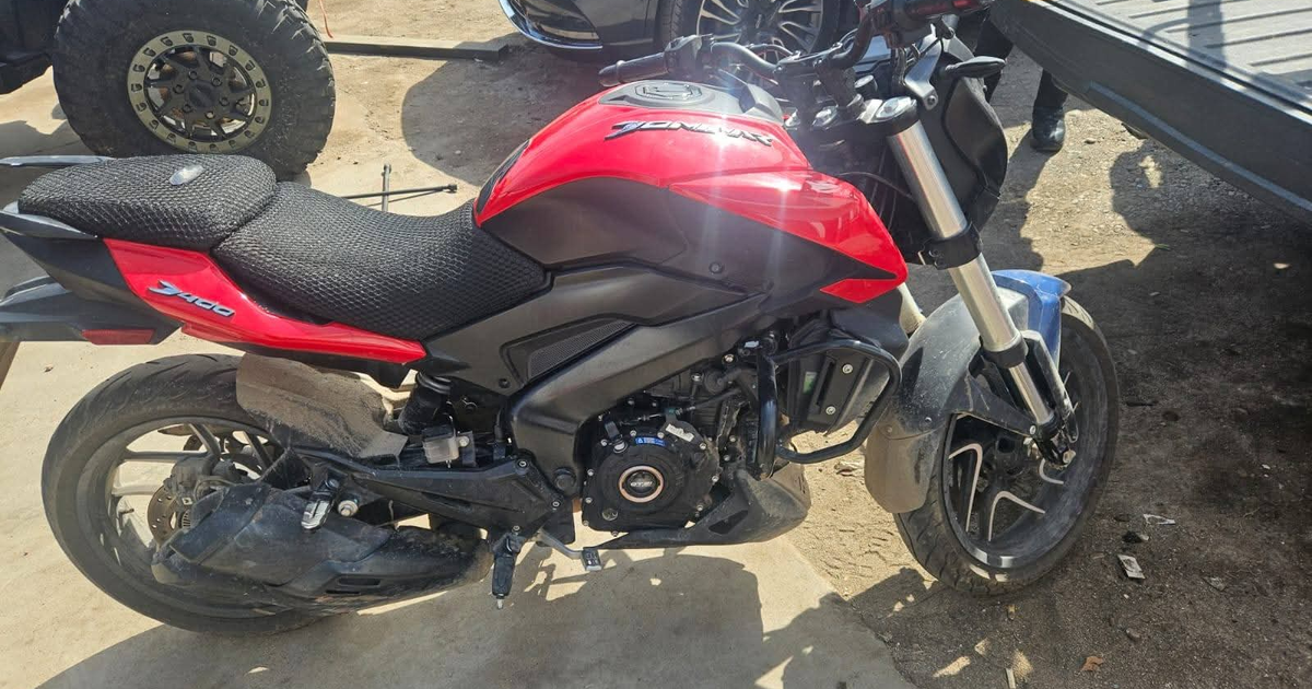 Motocicleta deportiva roja y negra hallada en Mazatlán con reporte de robo