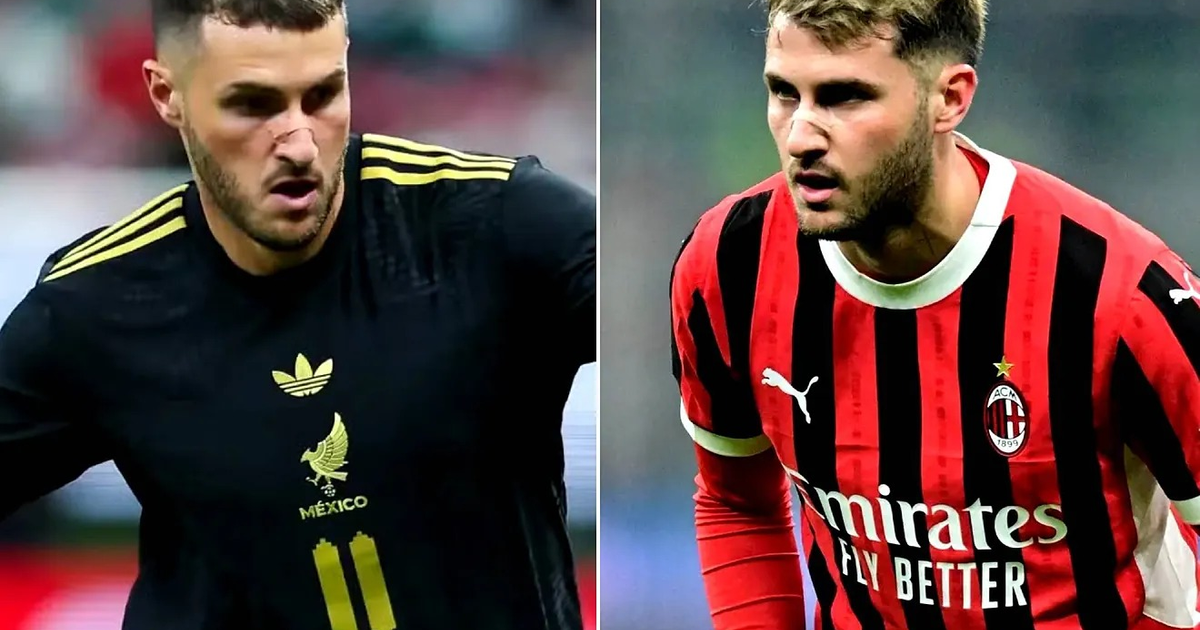 Dos futbolistas en acción, uno con camiseta de México y otro del AC Milan enfrentándose en el campo.