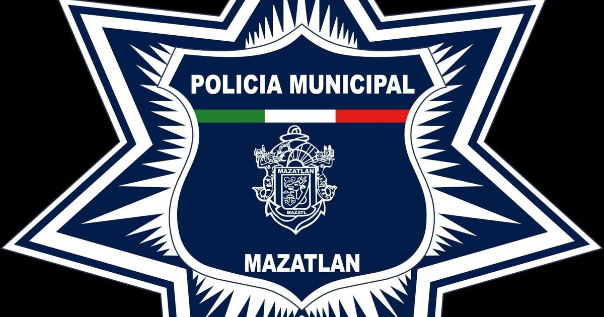 Escudo azul y blanco de la Policía Municipal de Mazatlán, símbolo de seguridad local.