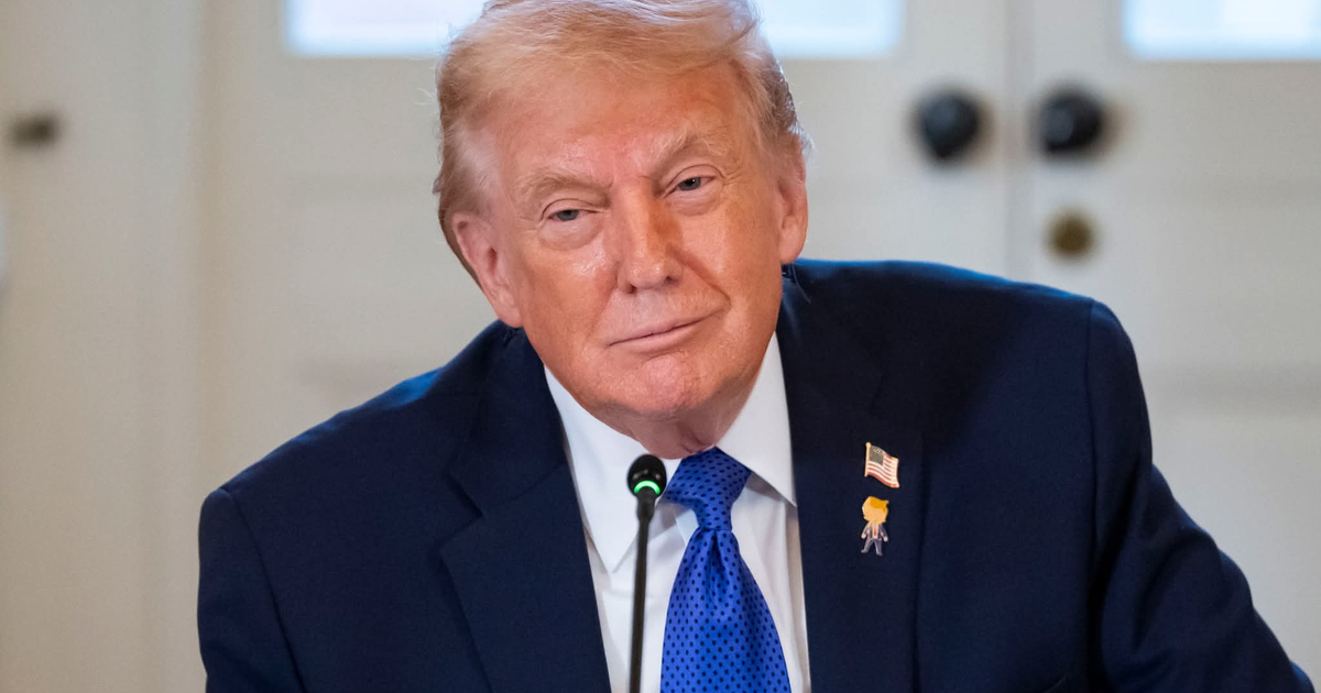 Donald Trump en conferencia de prensa criticando el TMEC.